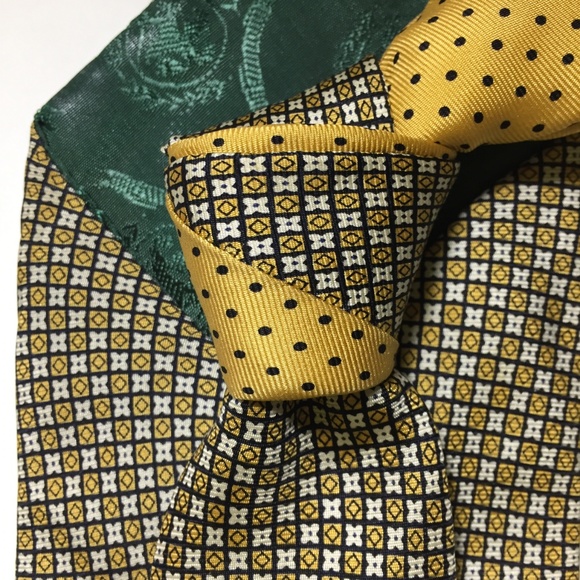 Classics Tommy Hilfiger Geometric Inported100% Silk Gold Brown Men's  Tie - Picture 4 of 8